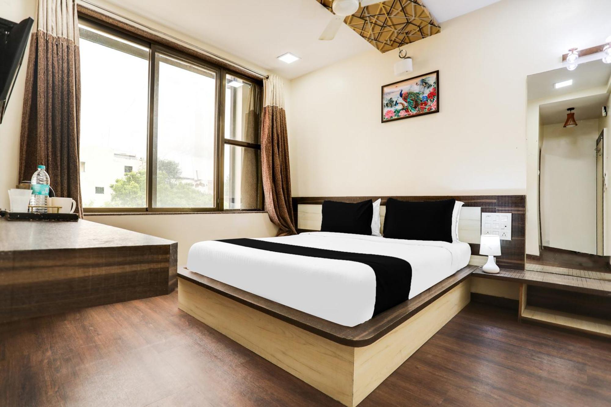 Super Hotel O Palkhi Road Near Sai Baba Temple Formerly Netra Sai Shirdi Dış mekan fotoğraf